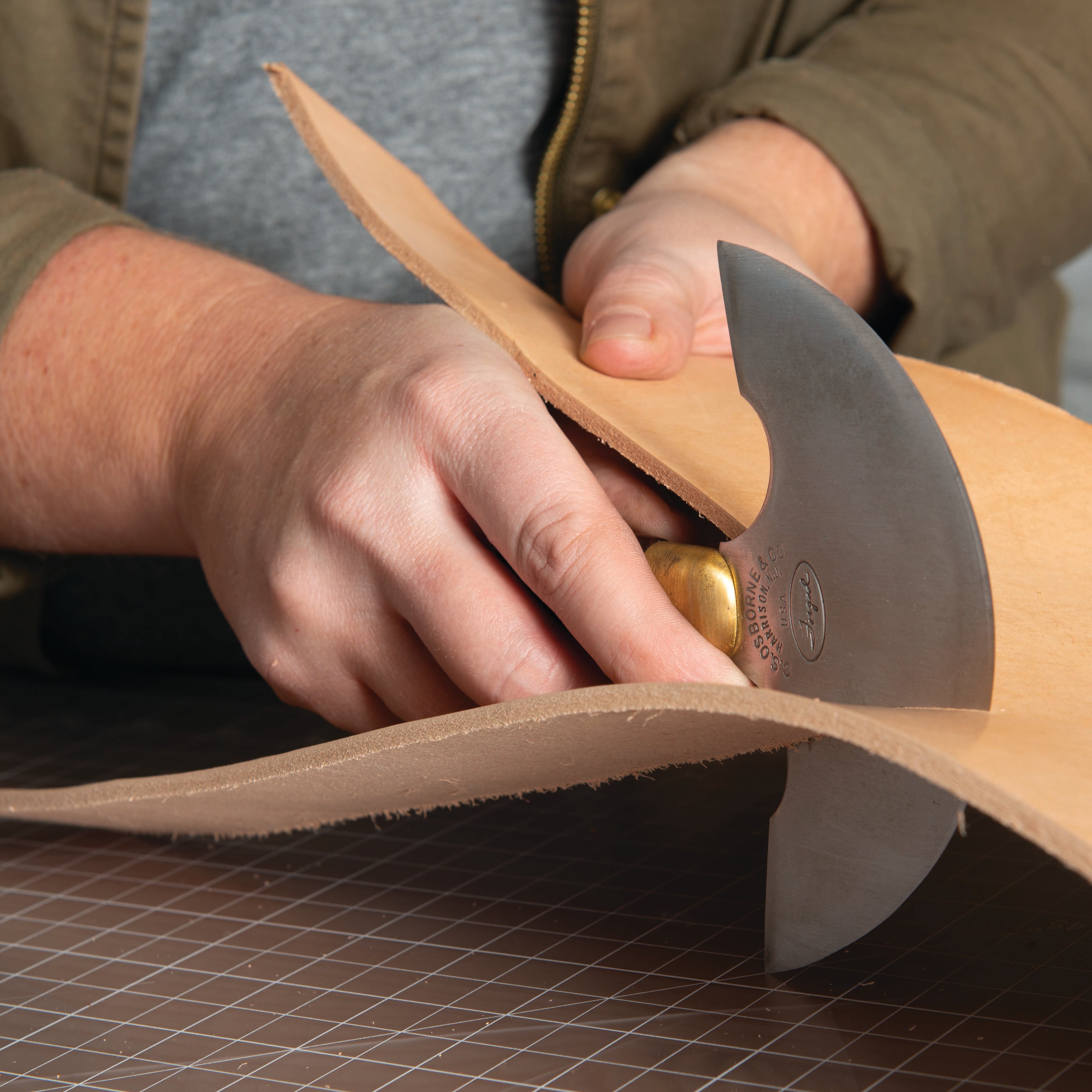 Leathercraft Knives and Cutters - Weaver Leather Supply
